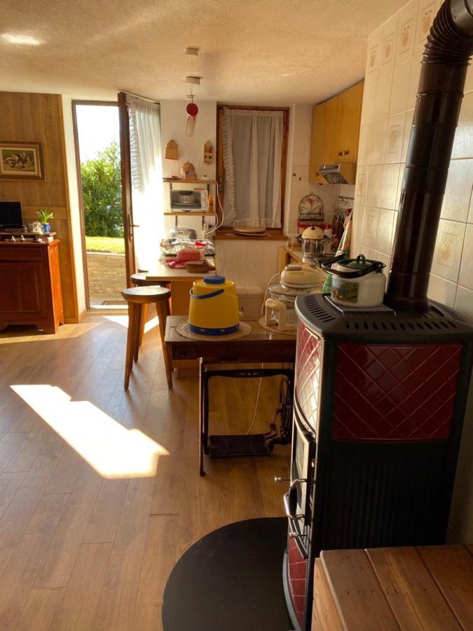 Maison Alla Vecchia Zia Lägenhet Cerise Exteriör bild